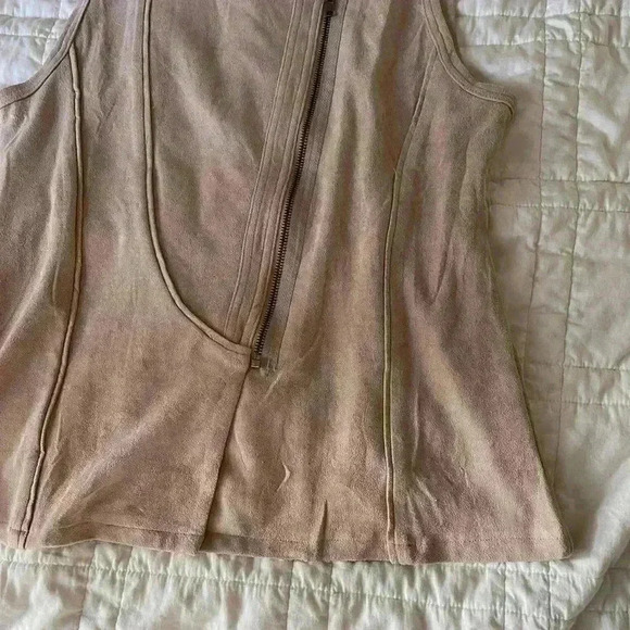 Ethereal Los Angeles beige faux suede zip up vest Large - Picture 3 of 4